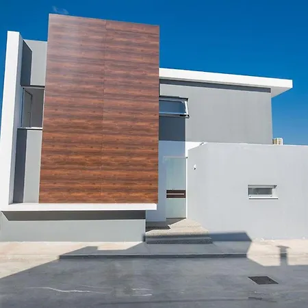Villa Olive Titan, Brand New,exquisite 5bdr With Pool,close To The Protaras