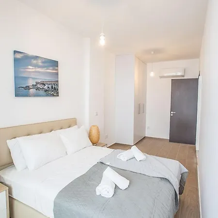 Olive Titan, Brand New,exquisite 5bdr With Pool Villa *