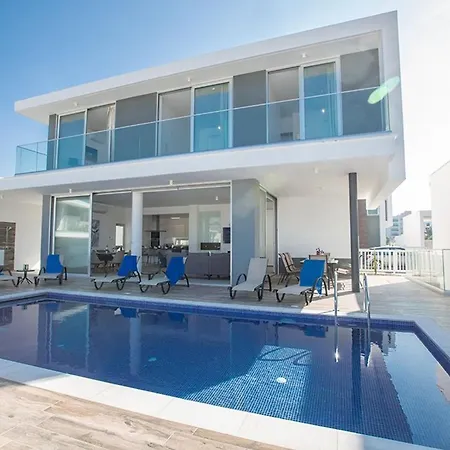 Olive Titan, Brand New,exquisite 5bdr With Pool,close To The Villa